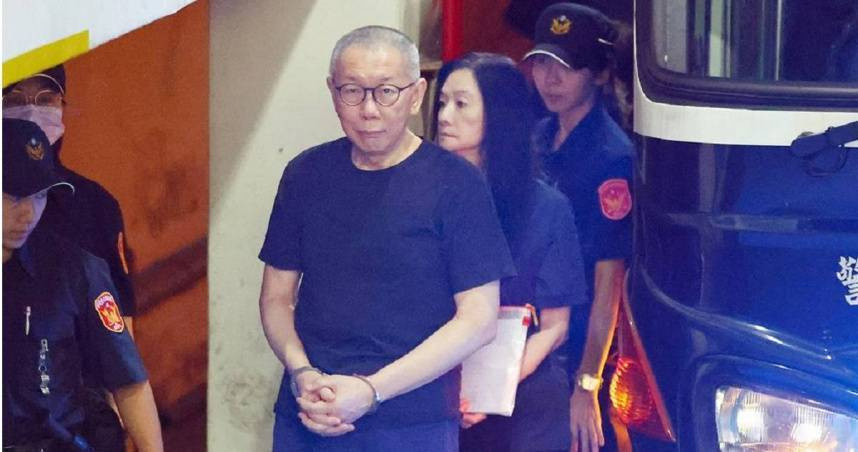 台北地院5日裁定柯文哲7000萬元交保，限制住居、出境、出海，並施以電子監控。（圖／報系資料照）