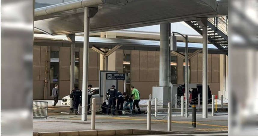 一名20多歲中國籍男子與母親到日本旅遊，今（25）日卻在關西機場第一航廈墜樓身亡。（圖／翻攝自微博／極目新聞）