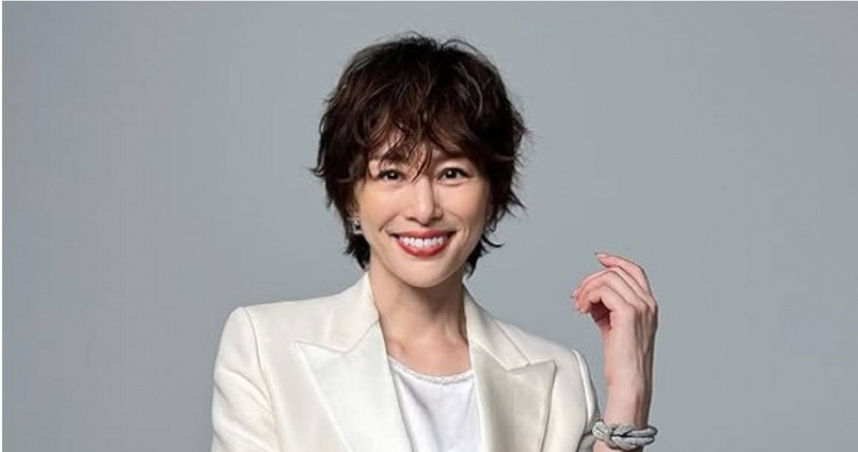 日本知名女演員米倉涼子。（圖／翻攝自Instagram／ryoko_yonekura_0801）