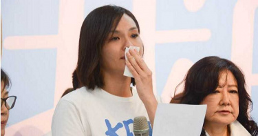 國民黨支持李眉蓁勇敢面對錯誤 主動放棄碩士學位