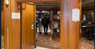 病毒會左去右回?日大臣得意秀公主號防疫照 網狂轟:腦殘嗎