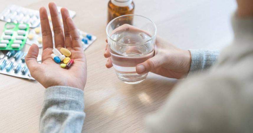 新藥審查久「病友苦等」，健保署：將公開審查進度。（示意圖／shutterstock／達志）