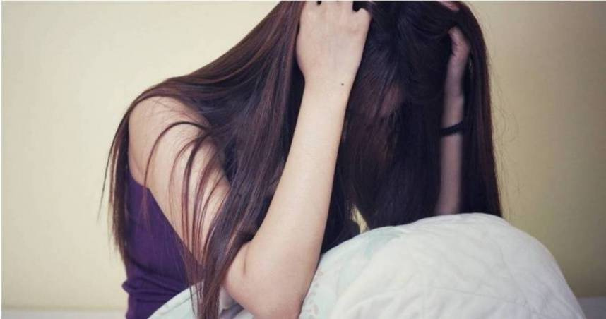 17歲少女求職遭詐負債10萬，被騙下海賣身日接4客。（示意圖／翻攝自pixabay）