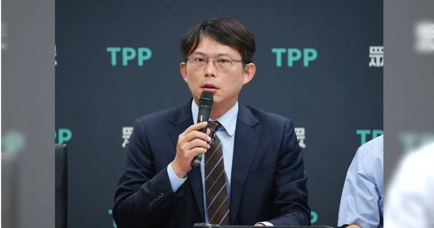 民眾黨立法院黨團總召黃國昌13日表示，民眾黨不曾忘記716和大家在凱道上的承諾。（圖/報系資料照）