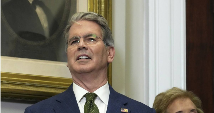 美國財政部長史考特貝森特（Scott Bessent）否認美國會投資晶片龍頭輝達（Nvidia）。（圖／達志／美聯社）