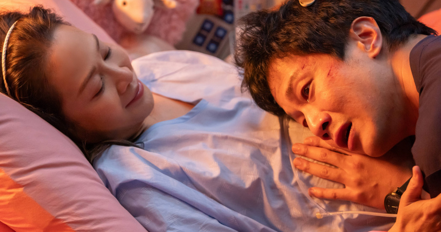 劉若英、薛仕凌在《我們意外的勇氣》飾演一對愛情長跑的伴侶。（圖／壹壹喜喜電影有限公司）