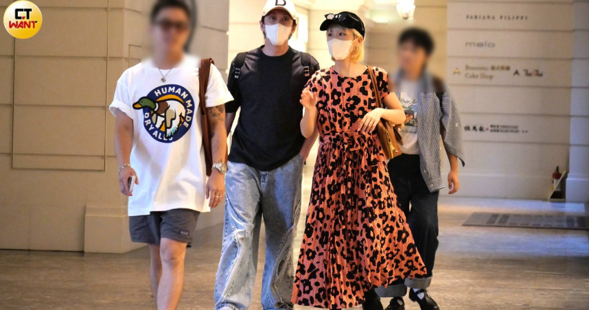 Lulu、陳漢典9月19日曾被本刊直擊婚宴場勘行程，兩人討論熱烈。（圖／本刊攝影組）