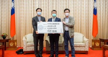 蔡其昌為海軍加油 牽線知名網購家加碼200萬加菜金