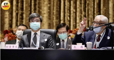 尹衍樑子尹崇堯「頭髮灰白了」 南山人壽股東會砲聲隆隆