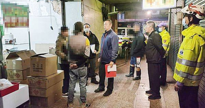 桃園鐵皮屋藏超量煙火，業者違法儲存遭開罰最高150萬。（ 圖／翻攝畫面）