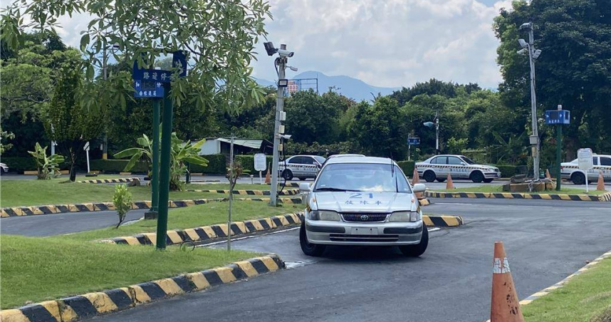 交通部公路局汽機車考駕照改革方向出爐。（示意圖／報系資料照片）