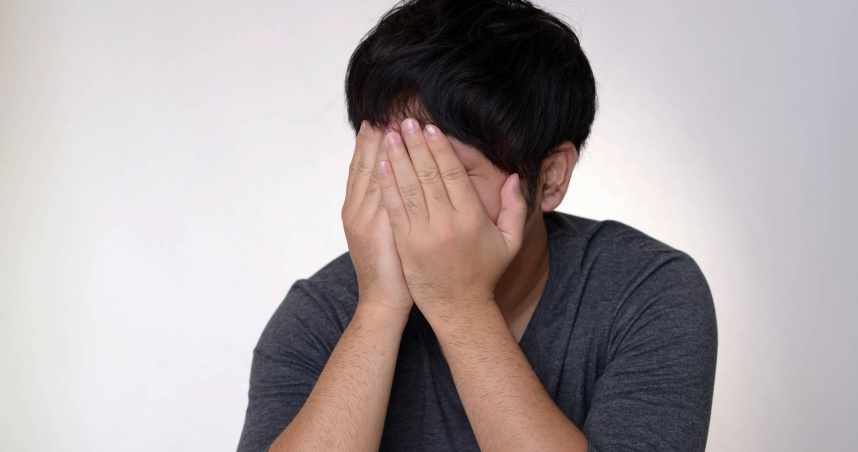 一位人夫與妻子吵架，岳母竟直接酸他「沒父沒母」，讓他感到十分受傷。（示意圖／翻攝自photoAC）