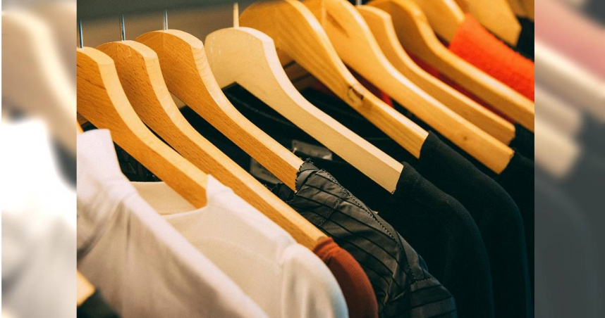 一名男網友未洗就將二手衣物穿在身上，不料就此染上皮膚病。（示意圖／Pexels）