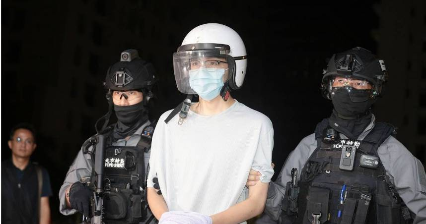 誇張！外公竟叫割喉男睡醒再投案　還重金聘律師應訊