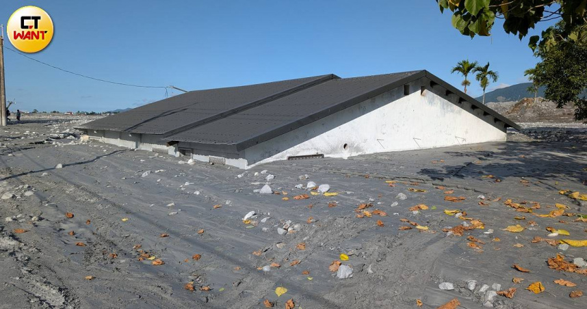 馬太鞍溪堰塞湖10日達紅色警戒，花蓮縣府立即通知光復、萬榮、鳳林鄉公所啟動強制撤離。（圖／林冠吟攝）