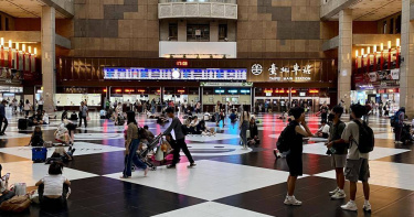 北車驚見20歲男子手握利刃引恐慌，旅客嚇壞全站。（圖／資料照）