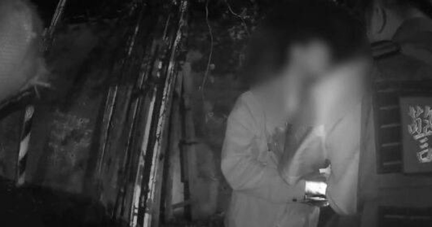 深夜狂逃拒酒測，還嗆警反蒐證最後慘遭辣椒水壓制。（圖／翻攝畫面）
