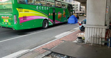 悲傷母親節 高雄越女媽媽赴約過節遭公車輾斃