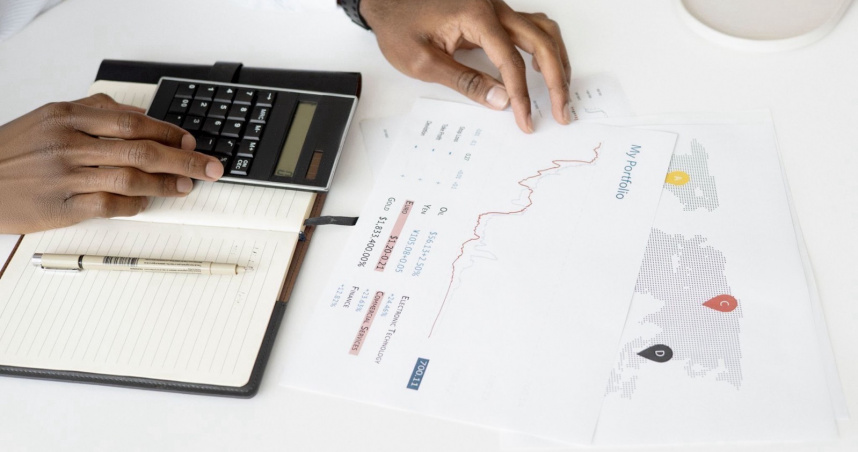 00998A布局全球金融　年化配息率9.54%。 （圖／PEXELS）