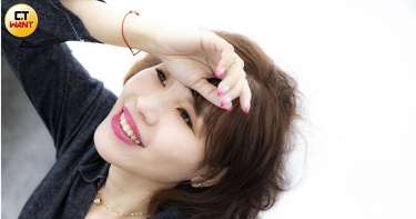 新人歌手廖婉君因聲線與長相都神似詹雅雯，讓她有著「小詹雅雯」的封號。（圖／莊立人攝）