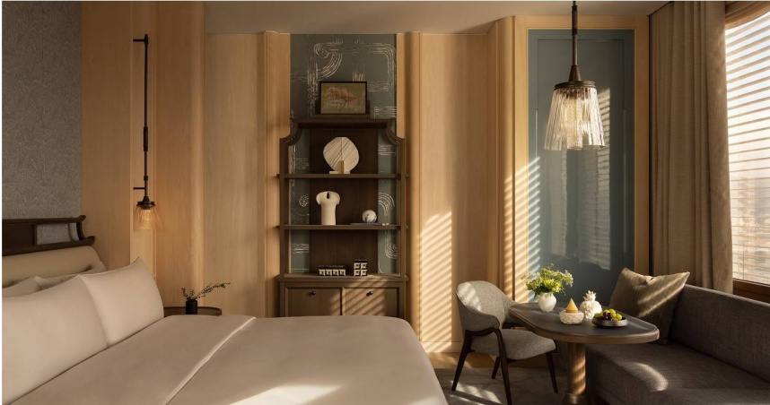 台北嘉佩樂酒店共有86間雅緻客房與套房，以溫暖色調與細膩的材質展現「家的溫暖」。（圖／台北嘉佩樂酒店提供）