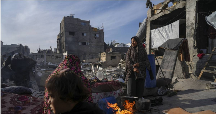 以色列軍方今（18日）稍早宣布，他們正在加薩走廊針對哈瑪斯進行「大規模打擊」。（圖／達志／美聯社）