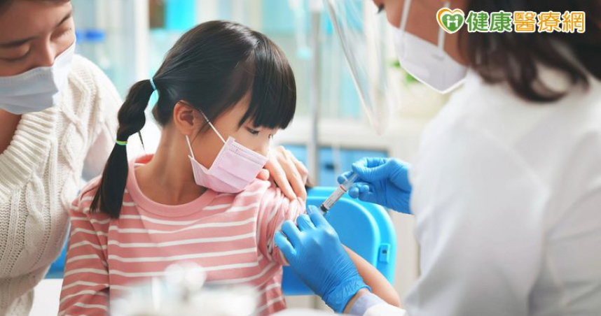 新冠疫情升溫！「出現這些症狀」速就醫　兒童高燒、長者快篩陽性要注意