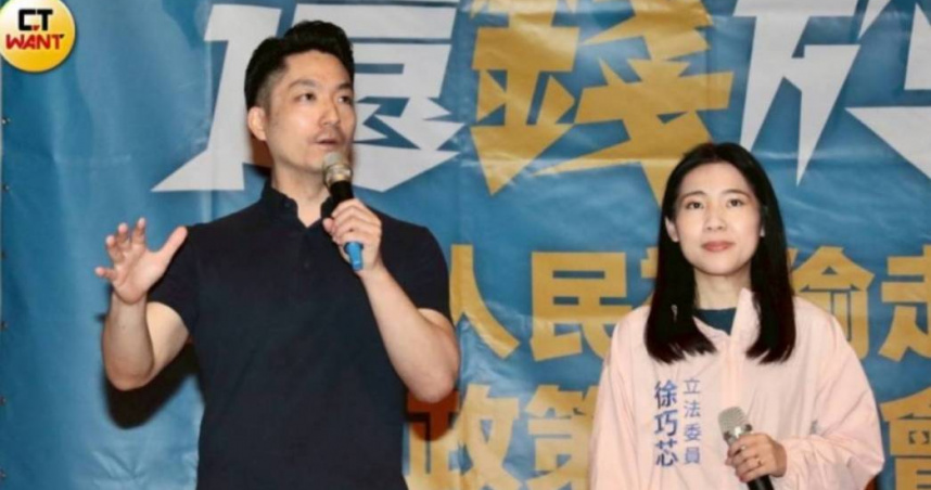 徐巧芯爆料一對「綠營父子檔」前任及現任立委，經他檢舉違法，監院也開罰，但因為監院回函署名密件，他無法直接公布是哪位立委，只能給提示、請大家自己去想（圖／黃耀徵攝）