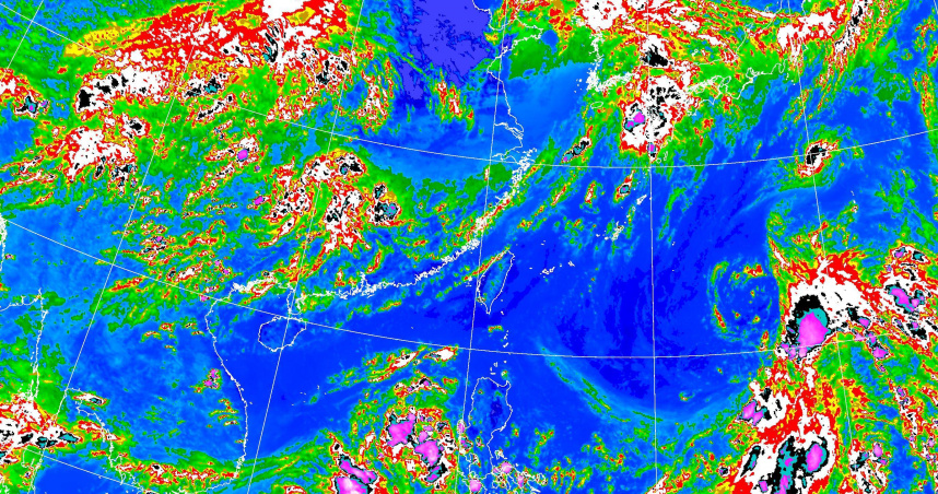 周末在關島附近和菲律賓東側各有1個熱帶擾動發展，有機成生成颱風。（圖／中央氣象署）