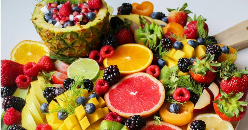 醫師指出，水果吃太多也會造成脂肪肝。（示意圖／Pexels）