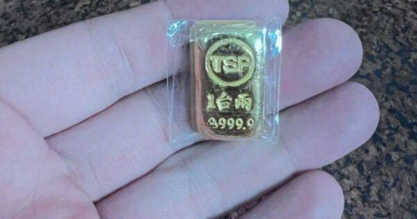 台南警涉偷金屋主怒喊強盜。（圖／翻攝畫面）