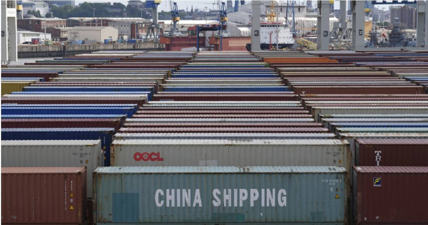 中國8月對美國的出貨量驟降33%。（圖／達志／美聯社）