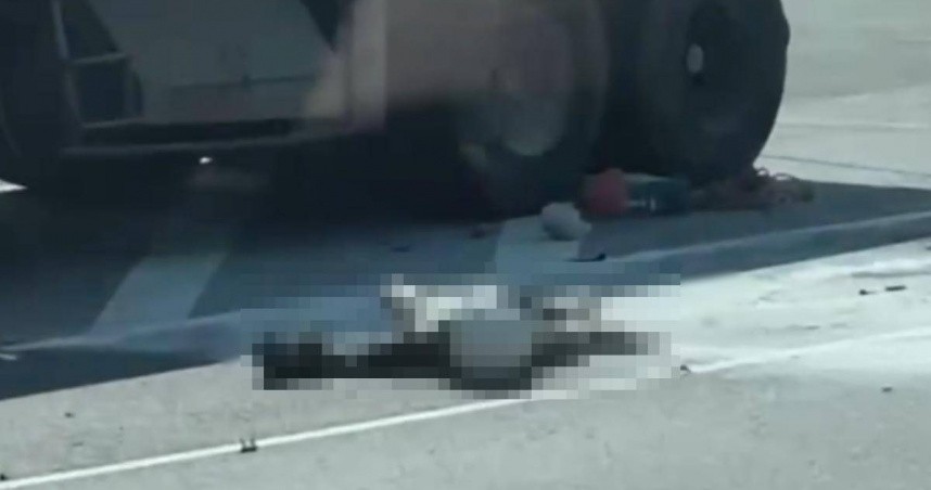 台南市善化區成功啤酒廠前24日上午發生一起嚴重車禍事故。(圖／翻攝自記者爆料網)