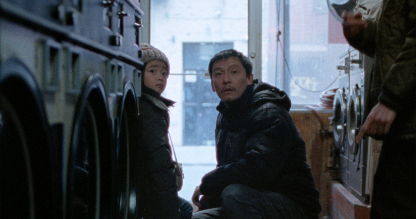 張震與童星魏愷樂在《幸福之路》自然真摯的父女互動，引發強烈共鳴。（圖／甲上提供）