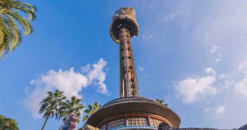 六福村遊樂設施「大怒神」。（圖／翻攝自六福村官網）