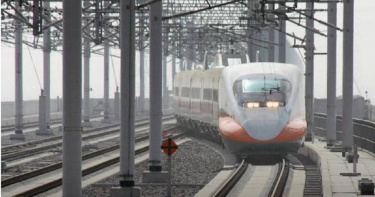 台灣高鐵昨(25日)因號誌系統出現異常,自上午8時起全面調整營運模式。(圖/翻攝自Facebook/台灣高鐵)