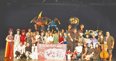 高雄庄頭藝穗節邁入第10年 重溫廟前看戲的感動