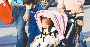 提振出生率!育嬰留停假領8成薪「夫妻可以同時申請」 7/1上路