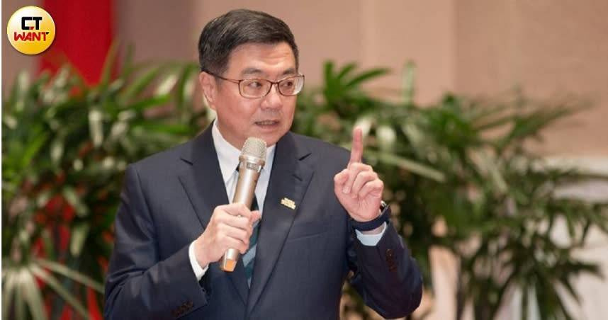 行政院長卓榮泰攜手部會首長下鄉宣講，聚焦總預算案各項爭議法案向民眾說明。（圖／黃威彬攝）