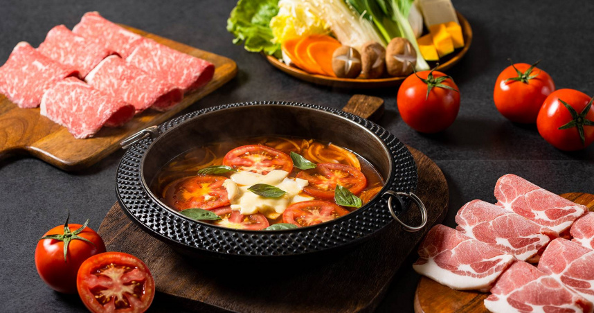 MO-MO PARADISE推春夏新菜單「瑪格麗特鍋」，將百年經典比薩口味以火鍋方式呈現。（圖／業者提供）