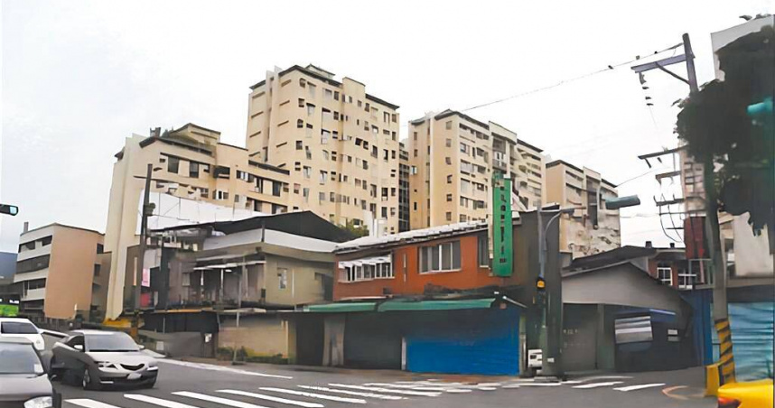 台北市進入「大都更時代」，北市士林區忠勇新村原有1戶不同意都更，並對市府提起行政訴訟，經法院協調後，雙方達成共識、簽立和解書。（圖／台北市都發局提供／中國時報張珈瑄台北傳真）