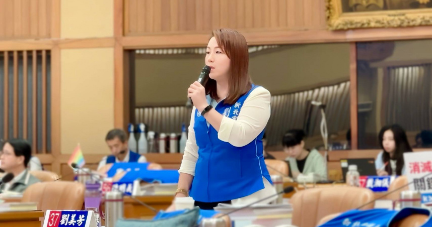泰板輕軌4度被中央以不同理由退件,新北市議員邱烽堯、林國春、劉美芳、黃永昌18日在國民黨團聯合質詢此事,更質疑中央雙標。(圖/翻攝畫面)