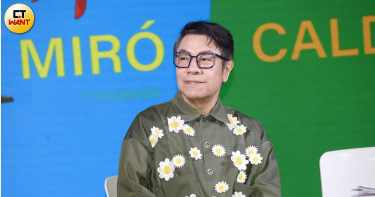 蔡康永今出席展覽活動。（圖／侯世駿攝）