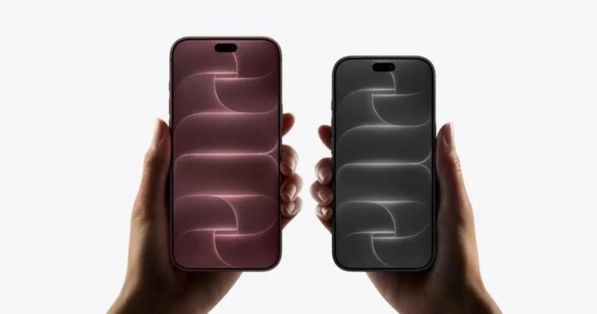 iPhone 18 Pro系列開放預購後，Pro Max部分規格迅速延後交貨，與Pro形成明顯差距。（圖／翻攝自Apple官網）