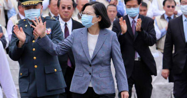 「會再來探望」蔡英文信守承諾 相隔4年探望殉職陸軍家屬