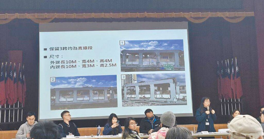 台北市工務局20日舉辦和平新生天橋意象設置方案研商會議，了解地方民眾對天橋拆除後橋體保留及安置意見。（圖／中國時報謝佳君攝）