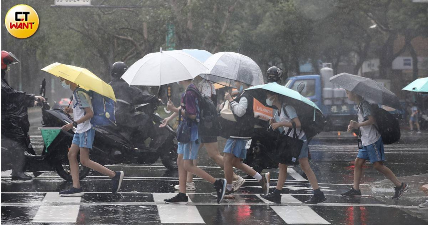 「山陀兒」對高雄造成重大影響，如今遭到世界氣象組織除名。（圖／劉耿豪攝）