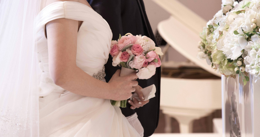 一名人妻正計畫與丈夫去度蜜月，婆婆卻喊著「自己從沒出過國」想跟著去。（示意圖／翻攝自unsplash）