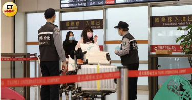 華航2班「類包機」助台人返國 遭抗議機票太貴「讓人無法接受」