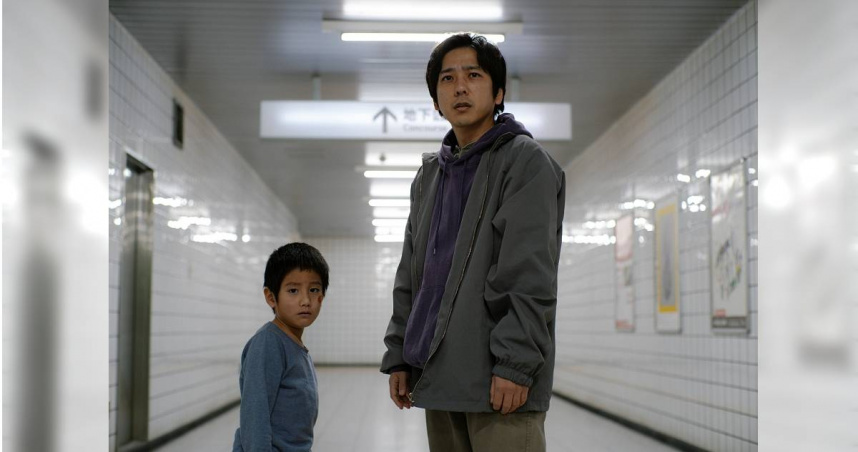 二宮和也在《8號出口》和小朋友演員淺沼成有精彩對戲。（圖／壹壹喜喜提供）